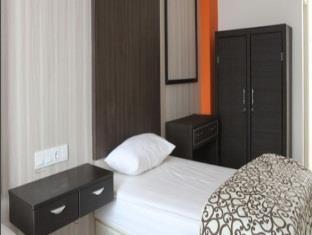 Grand Kalpataru Syariah Hotel Malang Esterno foto